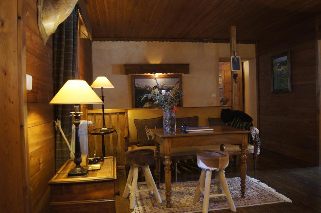 Bed and Breakfast Chalet Lavis Trafford Браман Экстерьер фото
